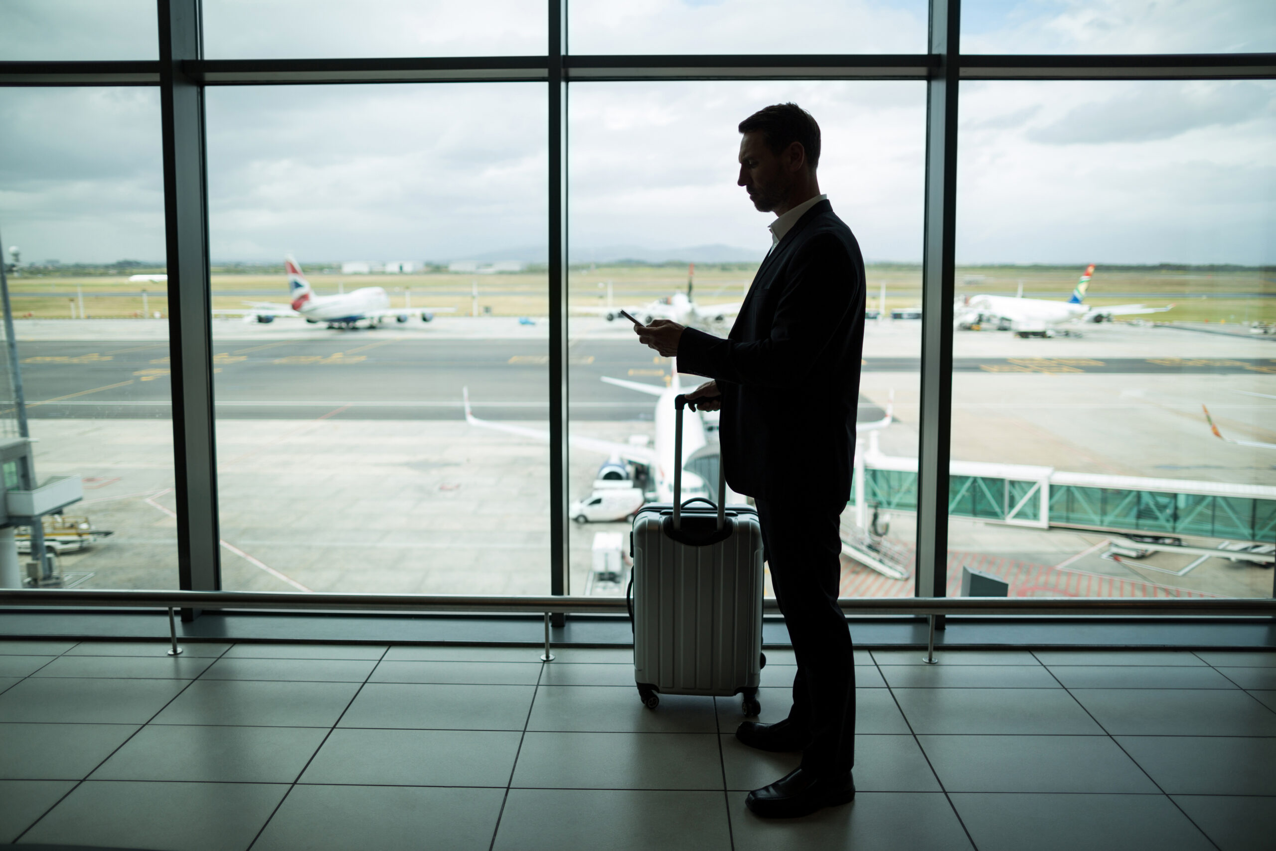 Optimizando Viajes de Negocios: 6 Consejos para Ahorrar Tiempo y Costos